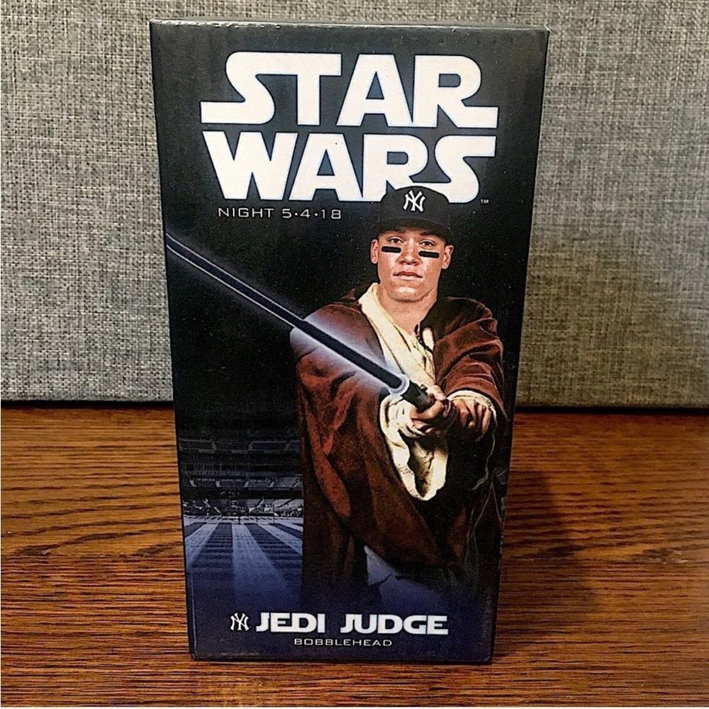 NEW YORK YANKEES AARON JEDI JUDGE BOBBLEHEAD NIB SGA STAR WARS